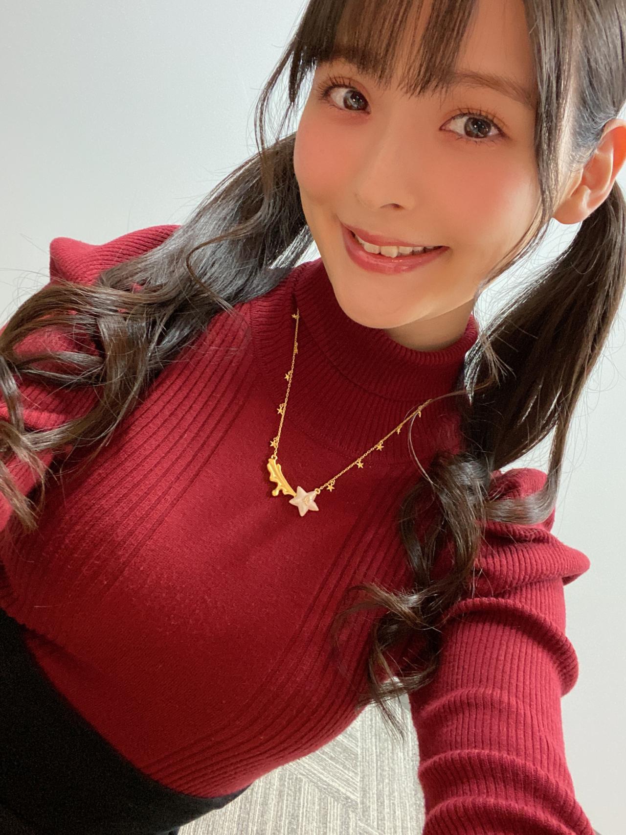 美女声优上坂堇2019年生日，最新写真集同时发布